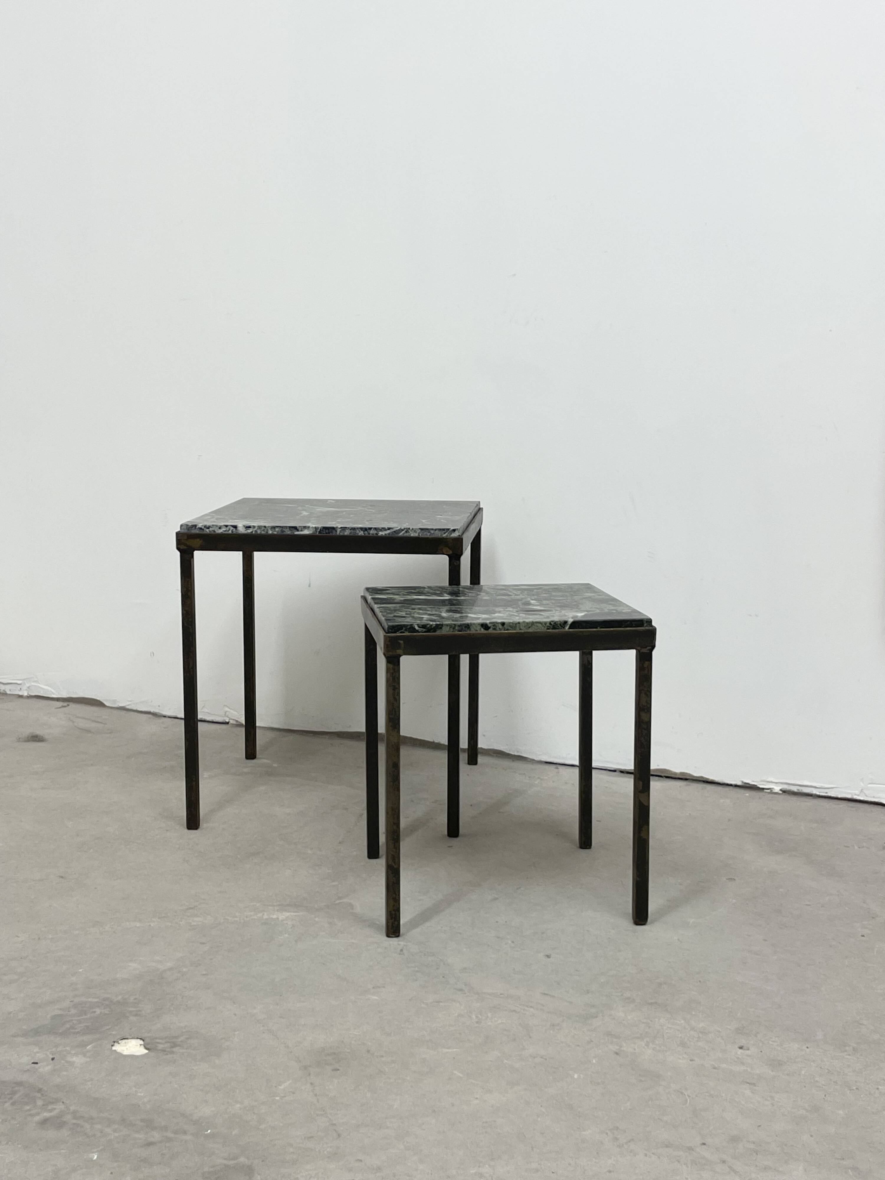 Set of nesting tables in marble