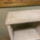 Meuble vintage en osier blanc