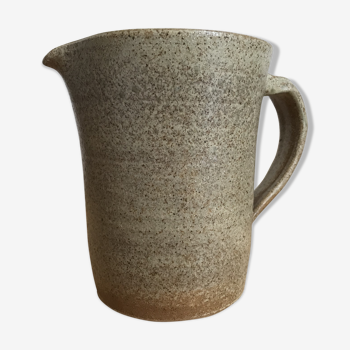 Sandstone pitcher