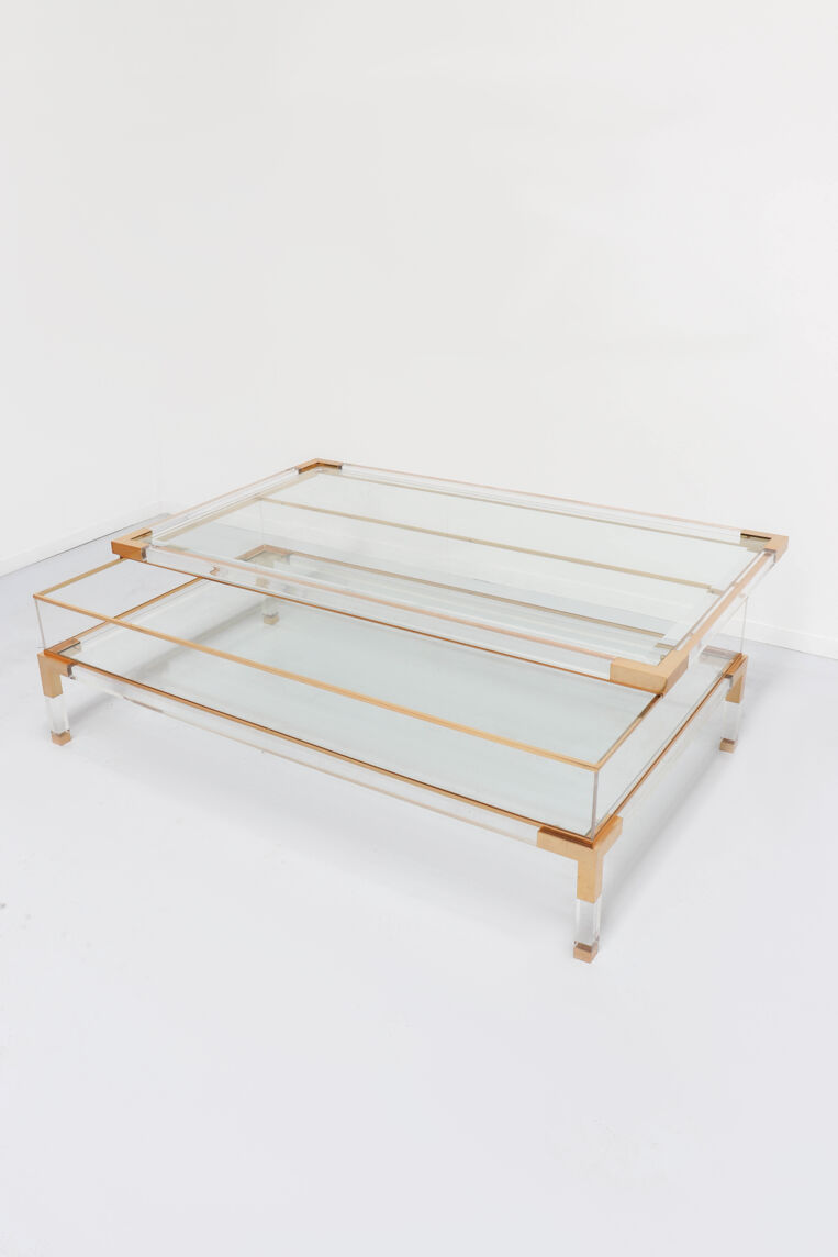 Sliding table in lucite and brass, Jansen House style