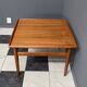 Table basse carrée en teck par Grete Jalk pour Glostrup Danemark années 1960.