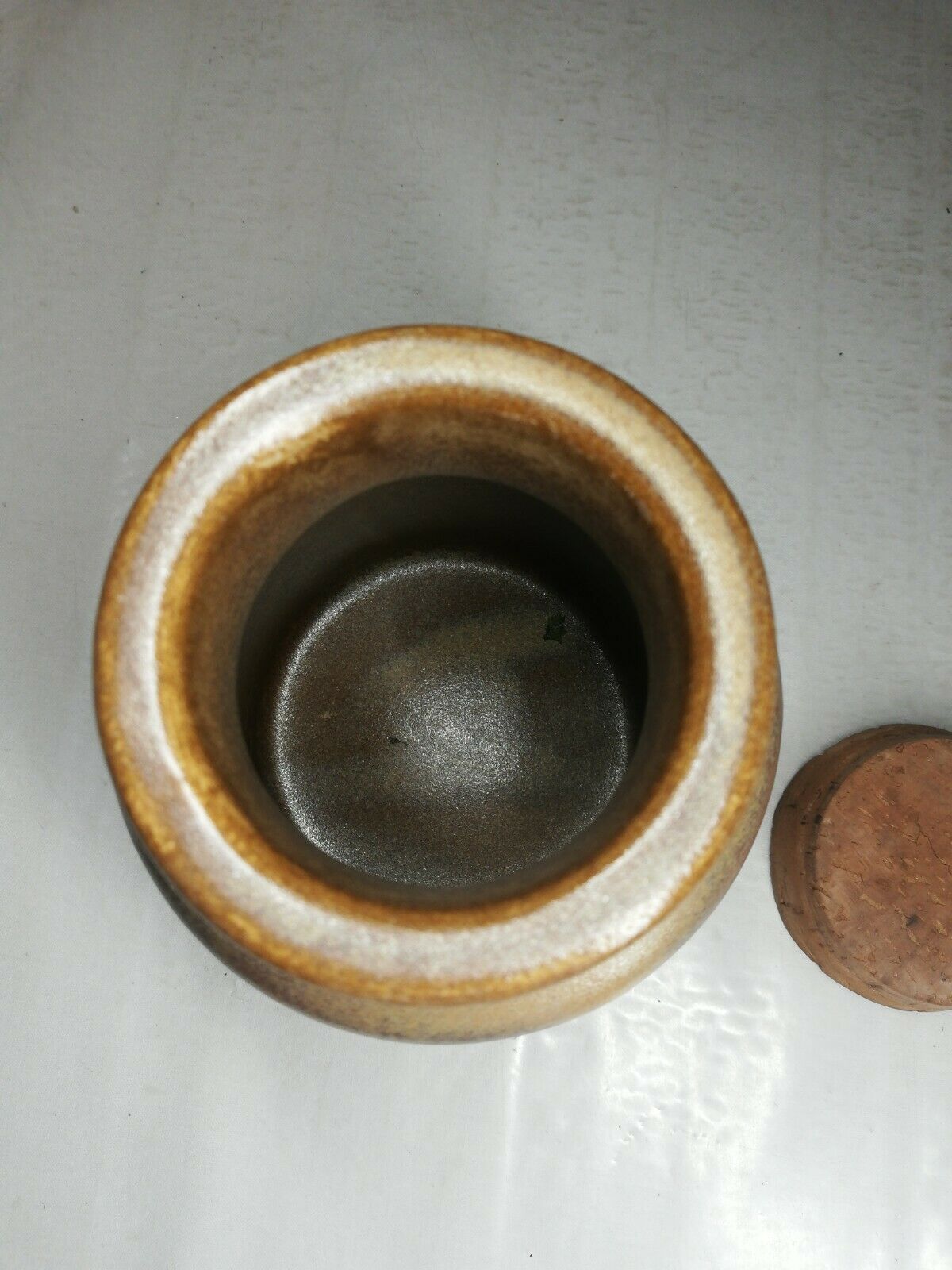 Sandstone pot