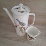 Coffee maker and milk jug