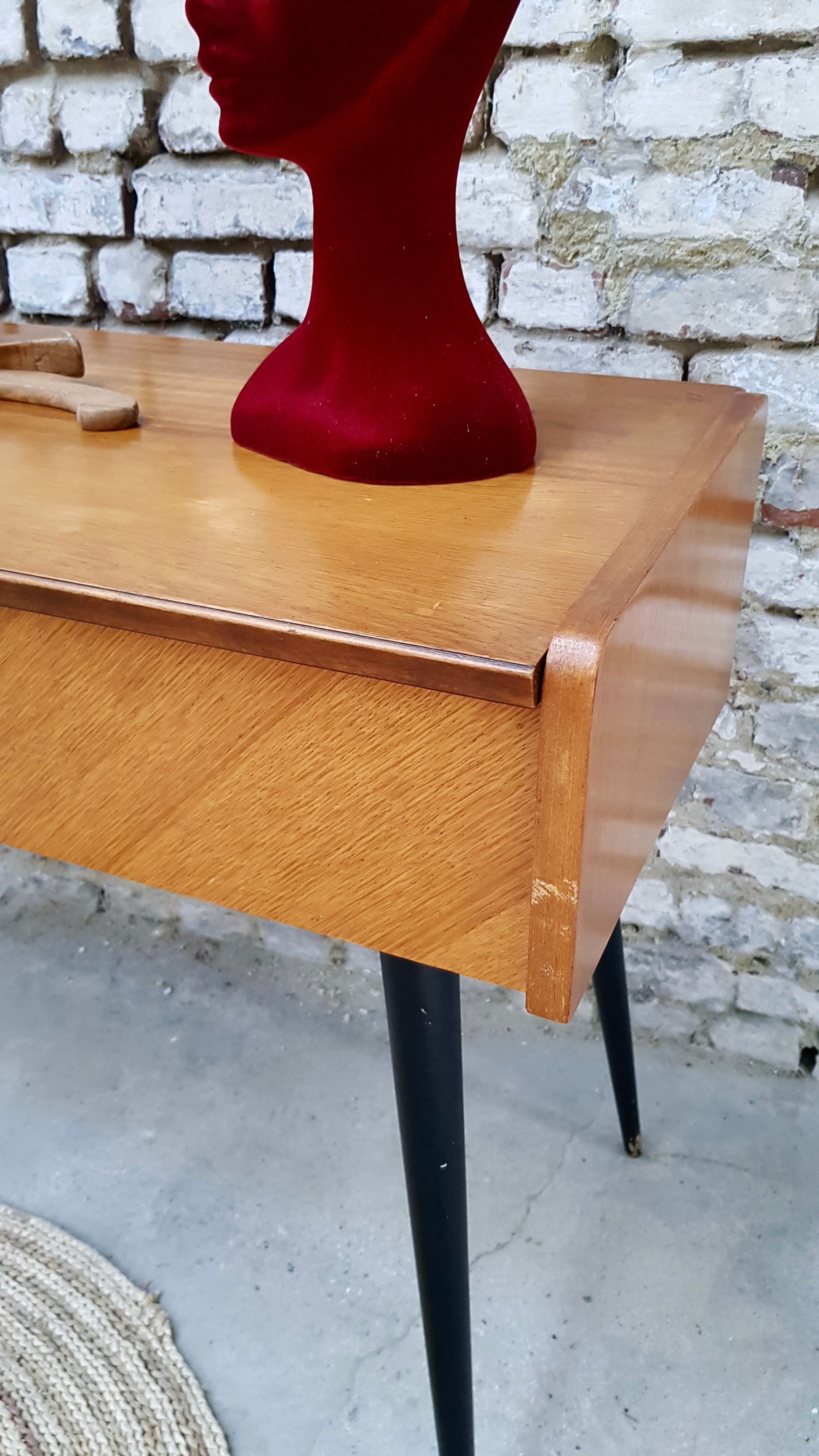 Scandinavian console