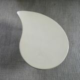 Table basse tripode, forme goutte d'eau, années 60