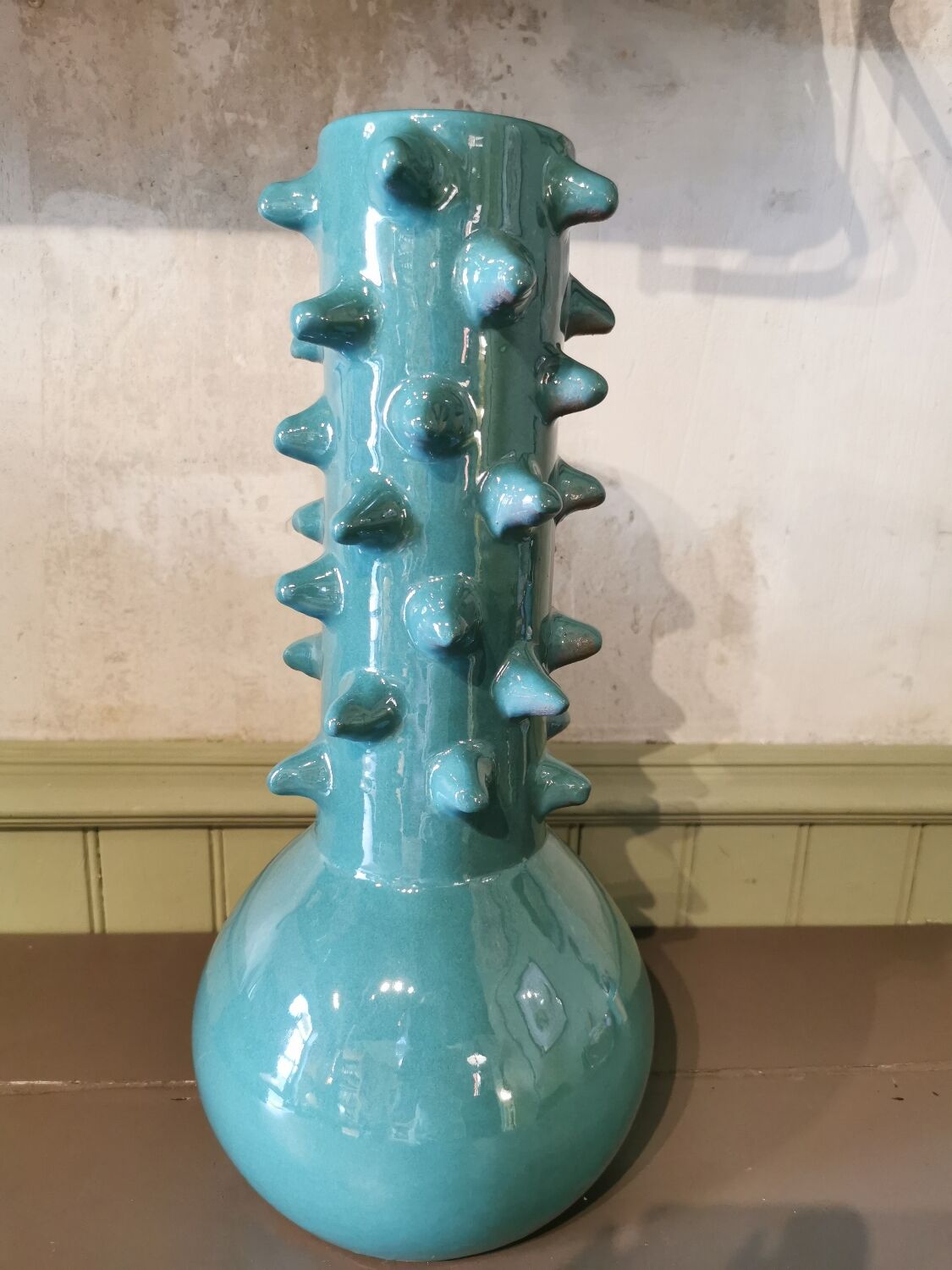 Large vase with ceramic spikes Morocco