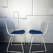 Pair of dining chairs 420 by Harry Bertoia for Knoll International, 1970s.