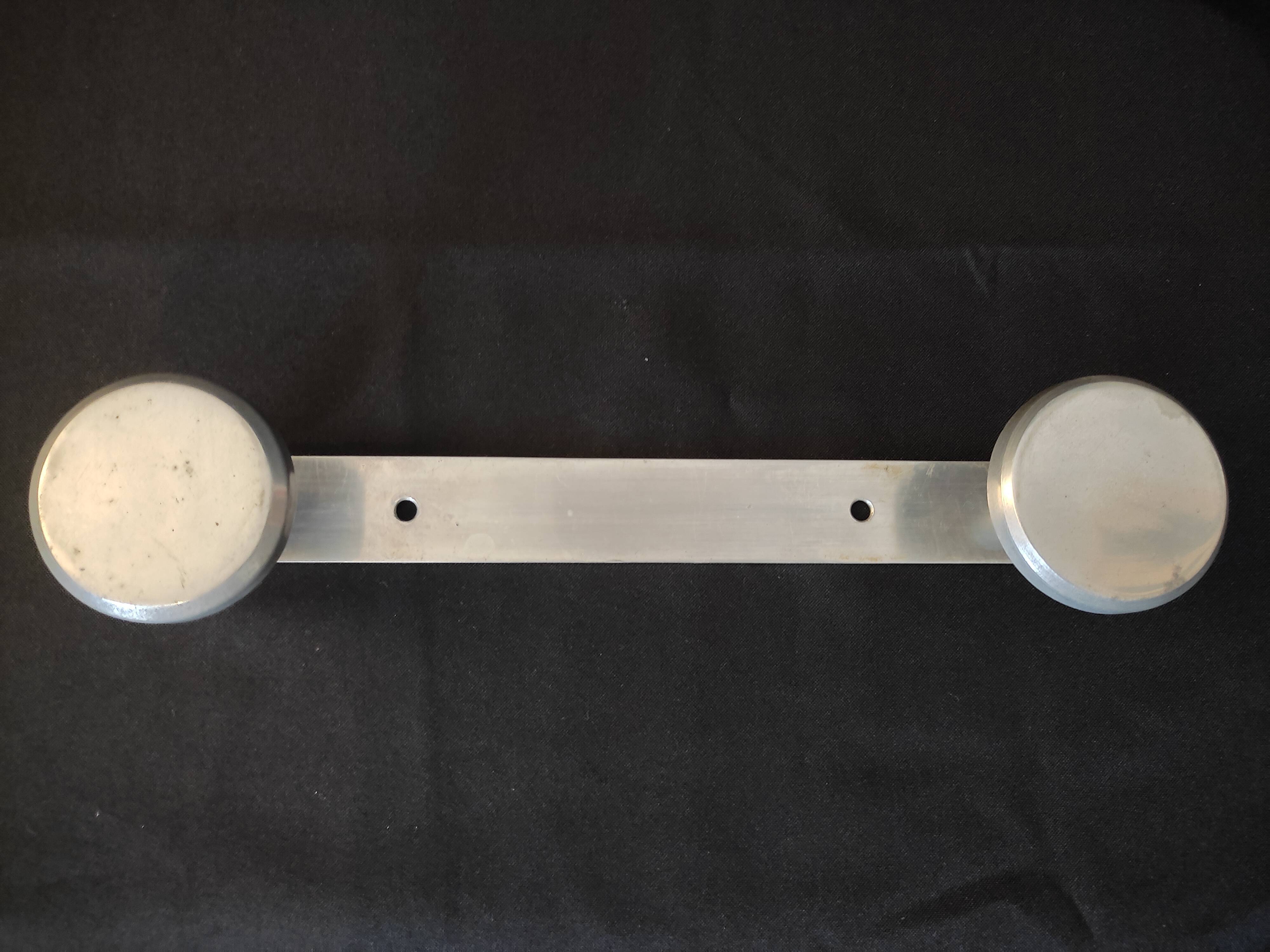 Aluminum bed