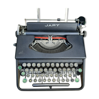 Vintage japy p6 typewriter