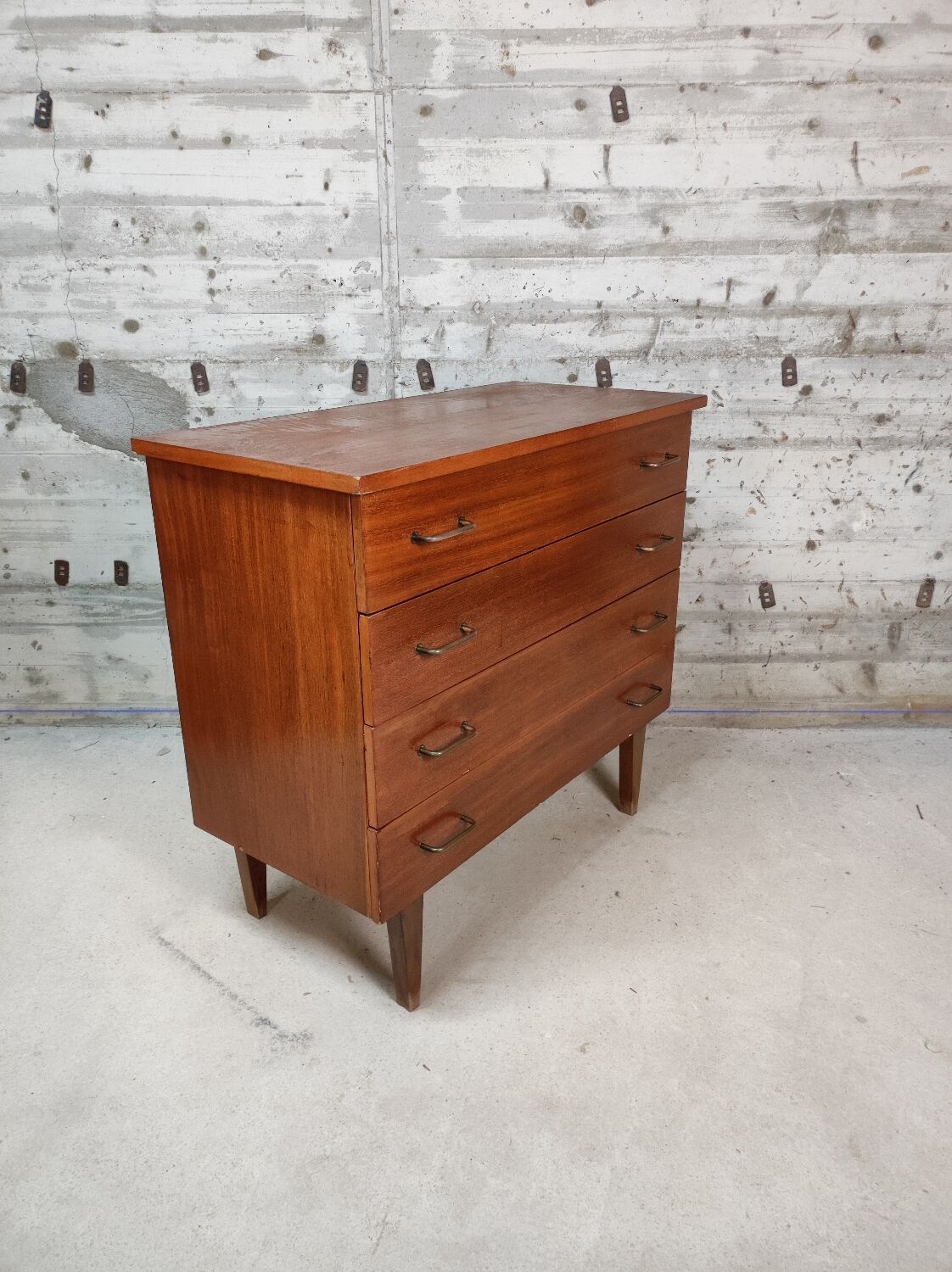 Commode vintage