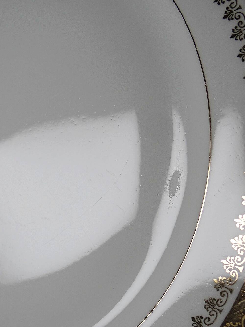 Set of 6 vintage flat plates ADP L Royal Limoges, gilded porcelain - 1