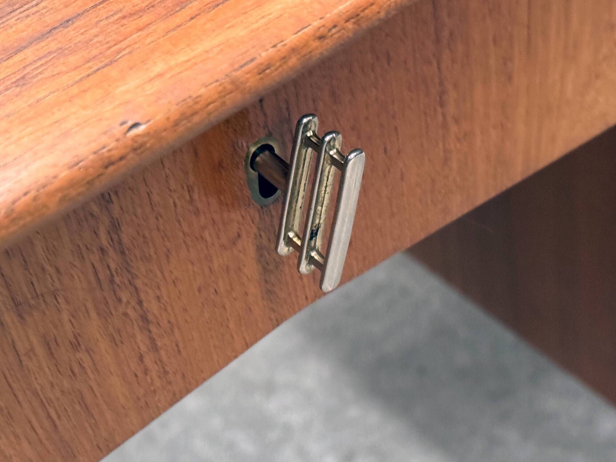 Bureau scandinave vintage en teck