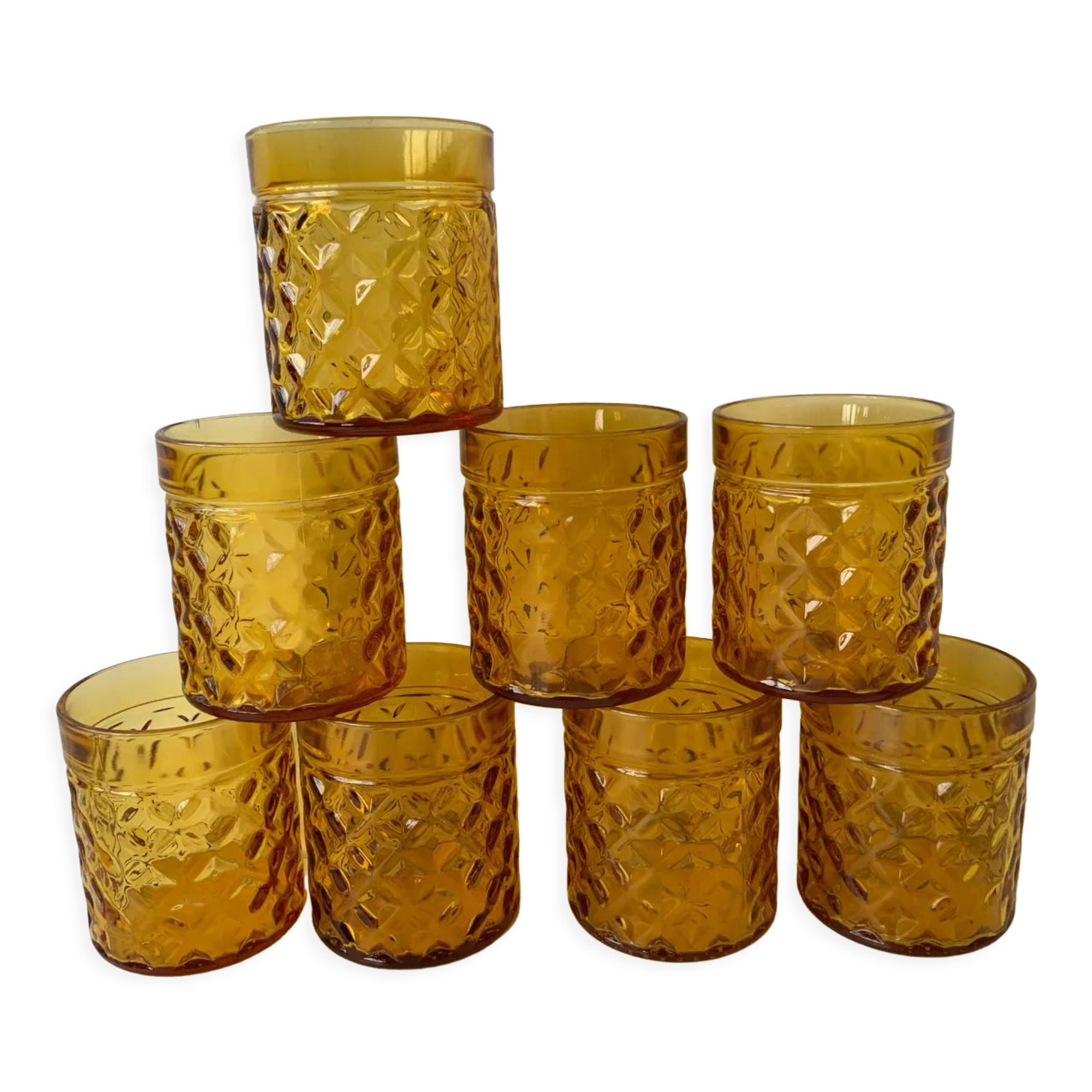 8 amber glasses