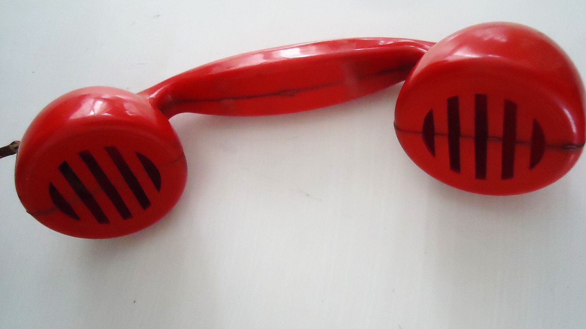 Red houet phone