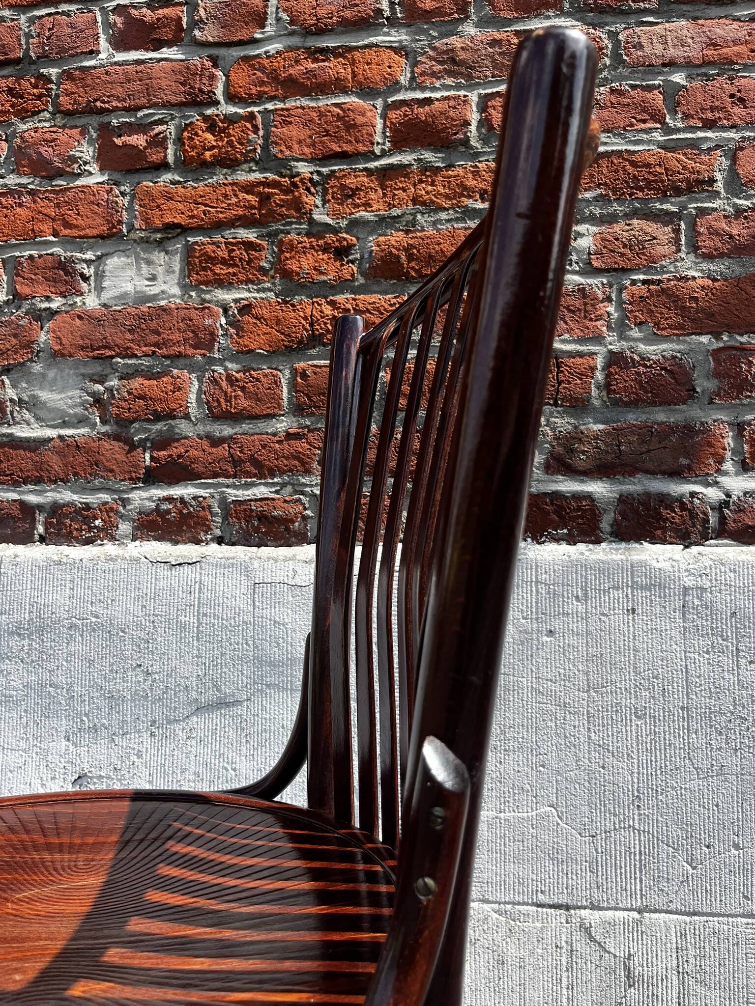 Lot of 4 vintage bistro chairs with slats in Thonet style.