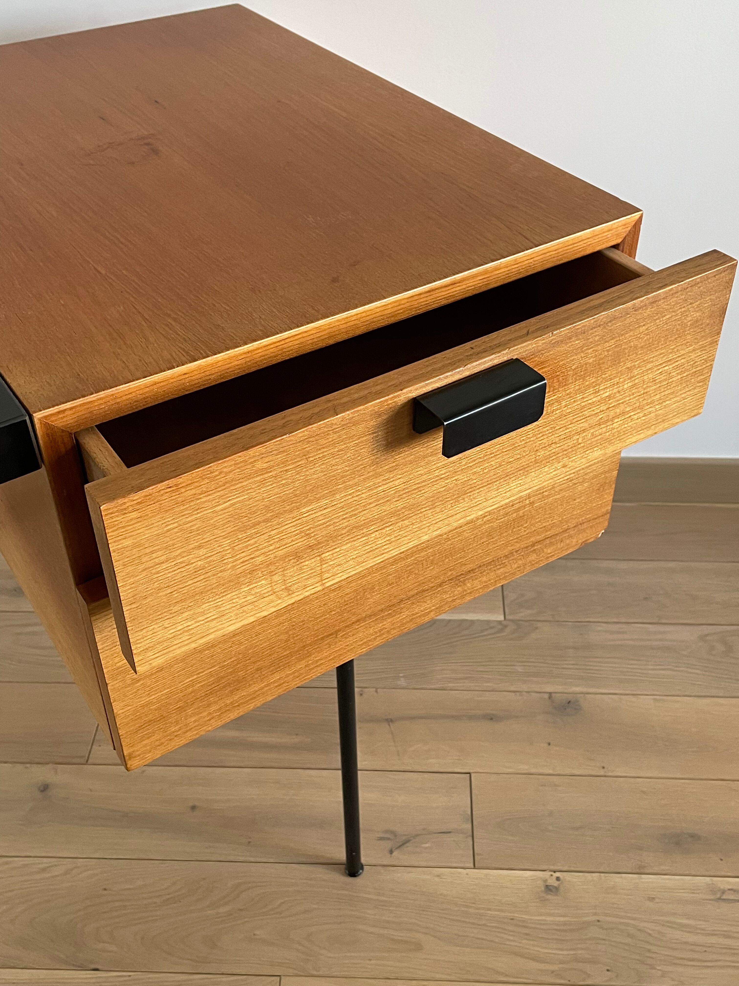 Pierre Paulin's desk "CM141", 1960s edition