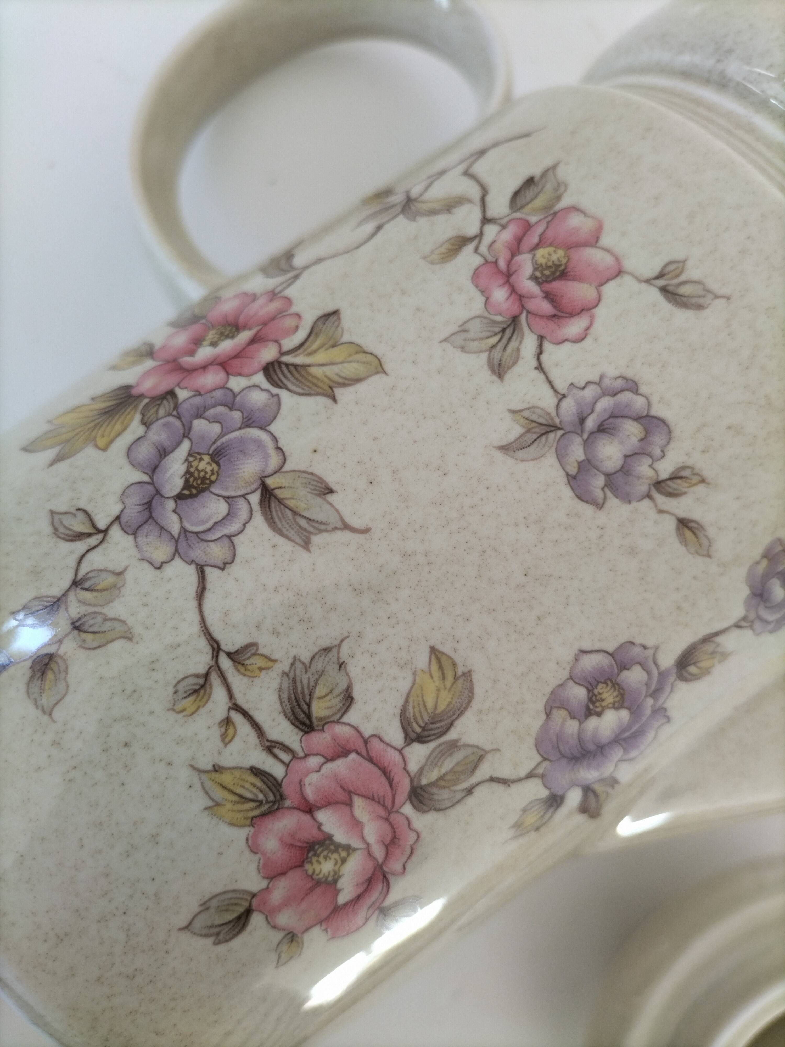 Beige and pastel floral teapot – Winterling Röslau Bavaria