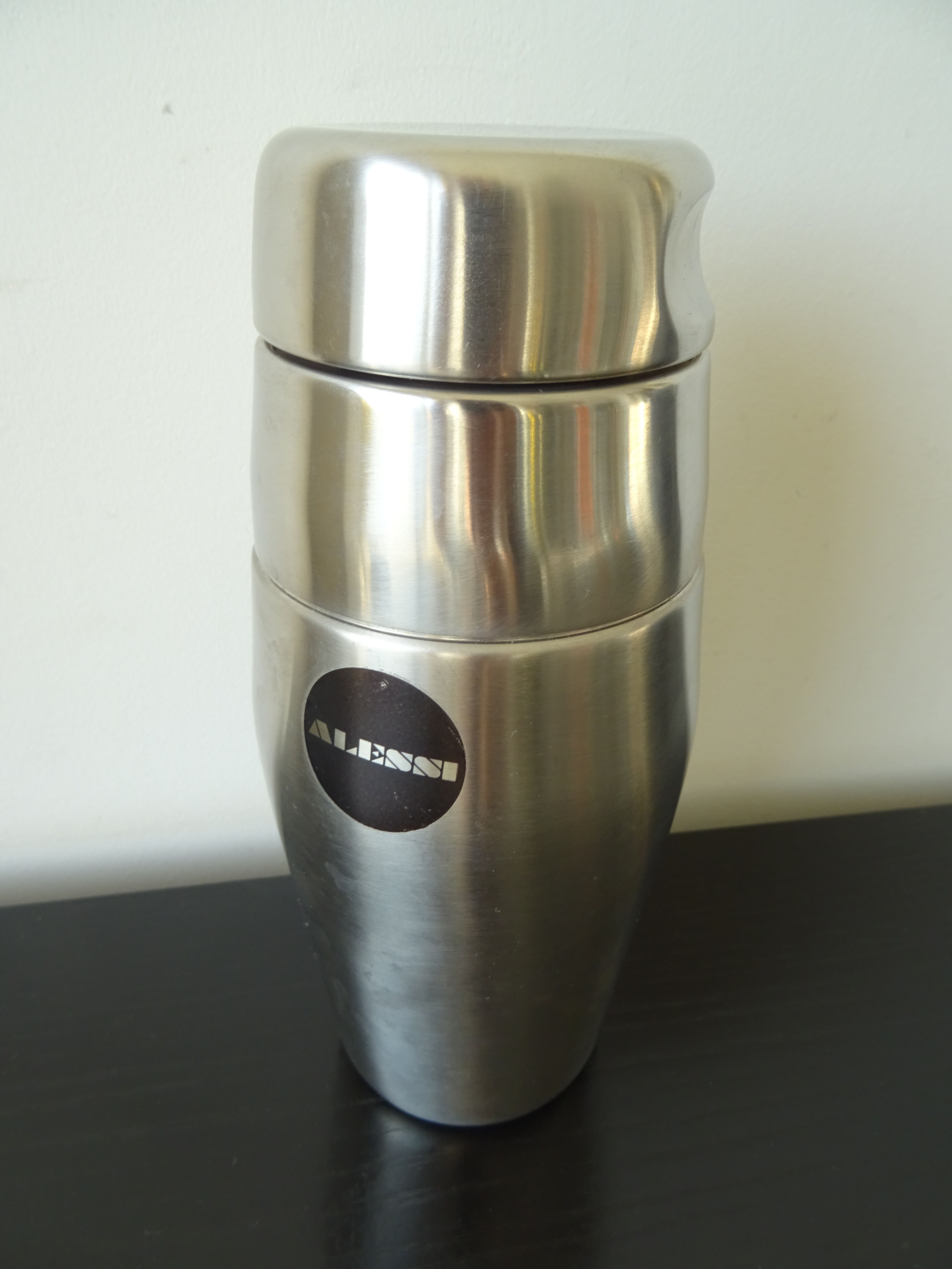 Shaker Alessi design Luigi Massoni Carlo Mazzeri