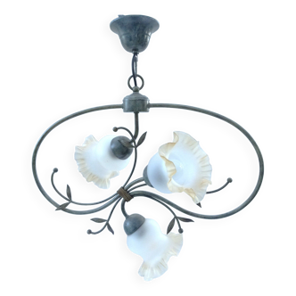 Lustre 3 branches en métal, abat jour en verre forme tulipe