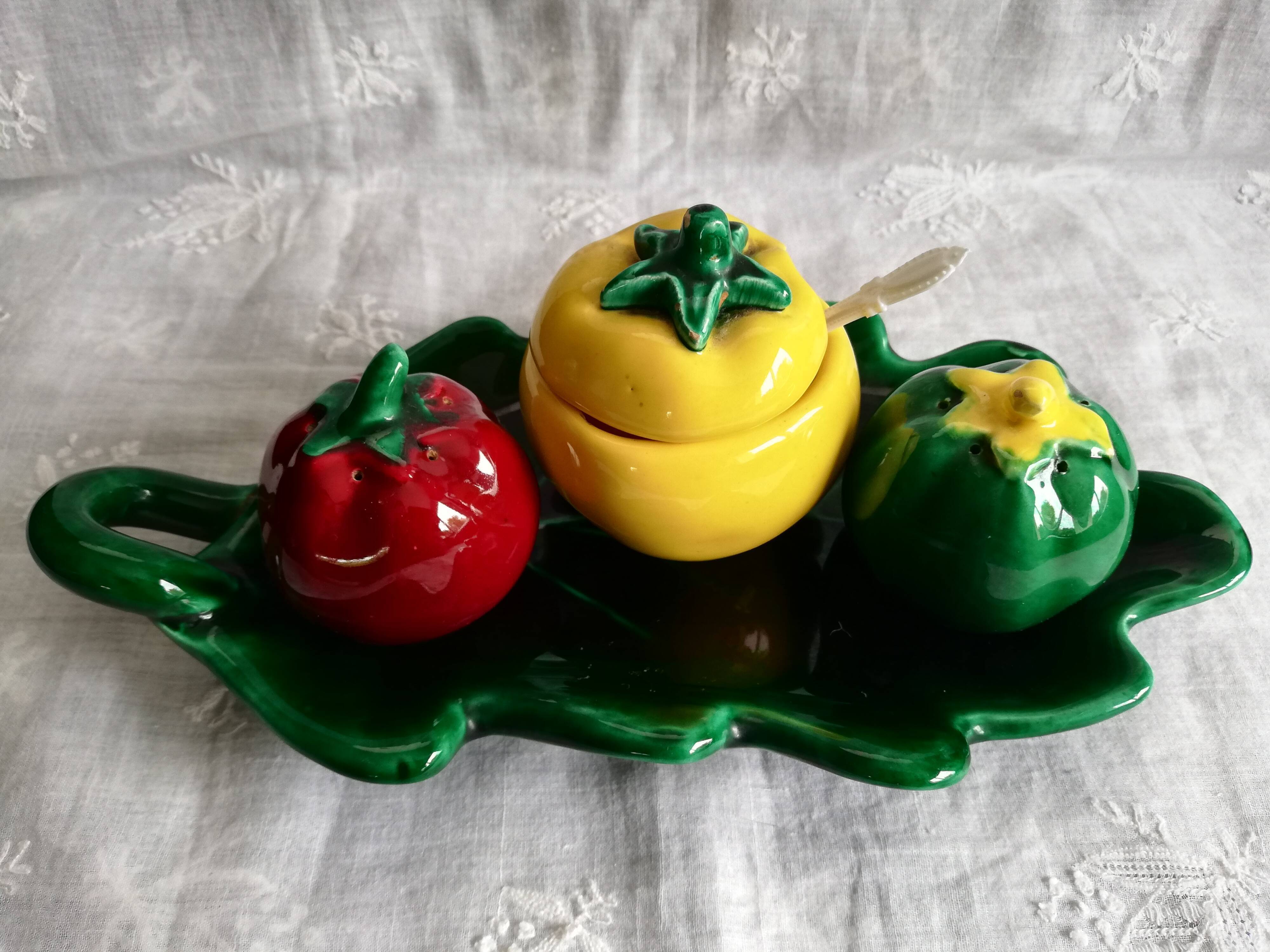 Trio salt, pepper, vintage ceramic mustard