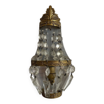Wall light with pendants and brass hot air balloon