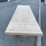 Extendable farmhouse table in solid oak