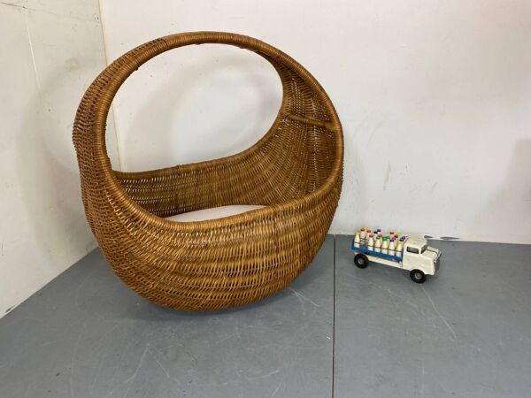 Lit bébé panier vintage en osier et bambou attribué à Gebroeders Jonkers pour Noordwolde, Pays-Bas, 1960