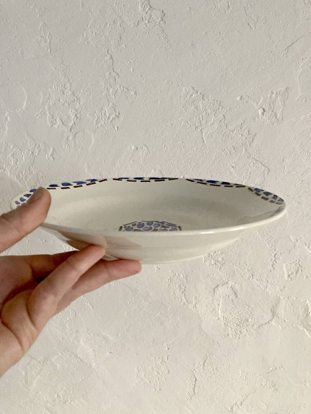 6 soup plates, ironstone from Longchamp, Arlette pattern, 1950s