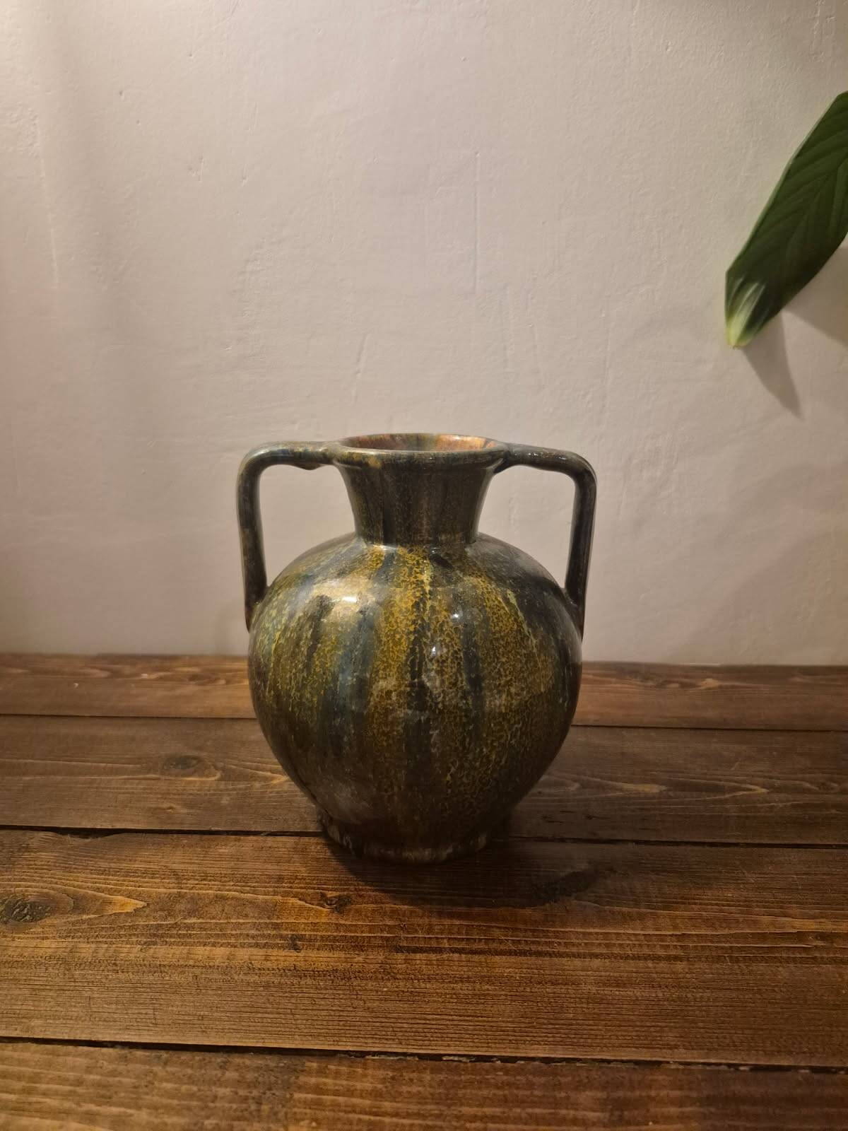 Ceramic vase