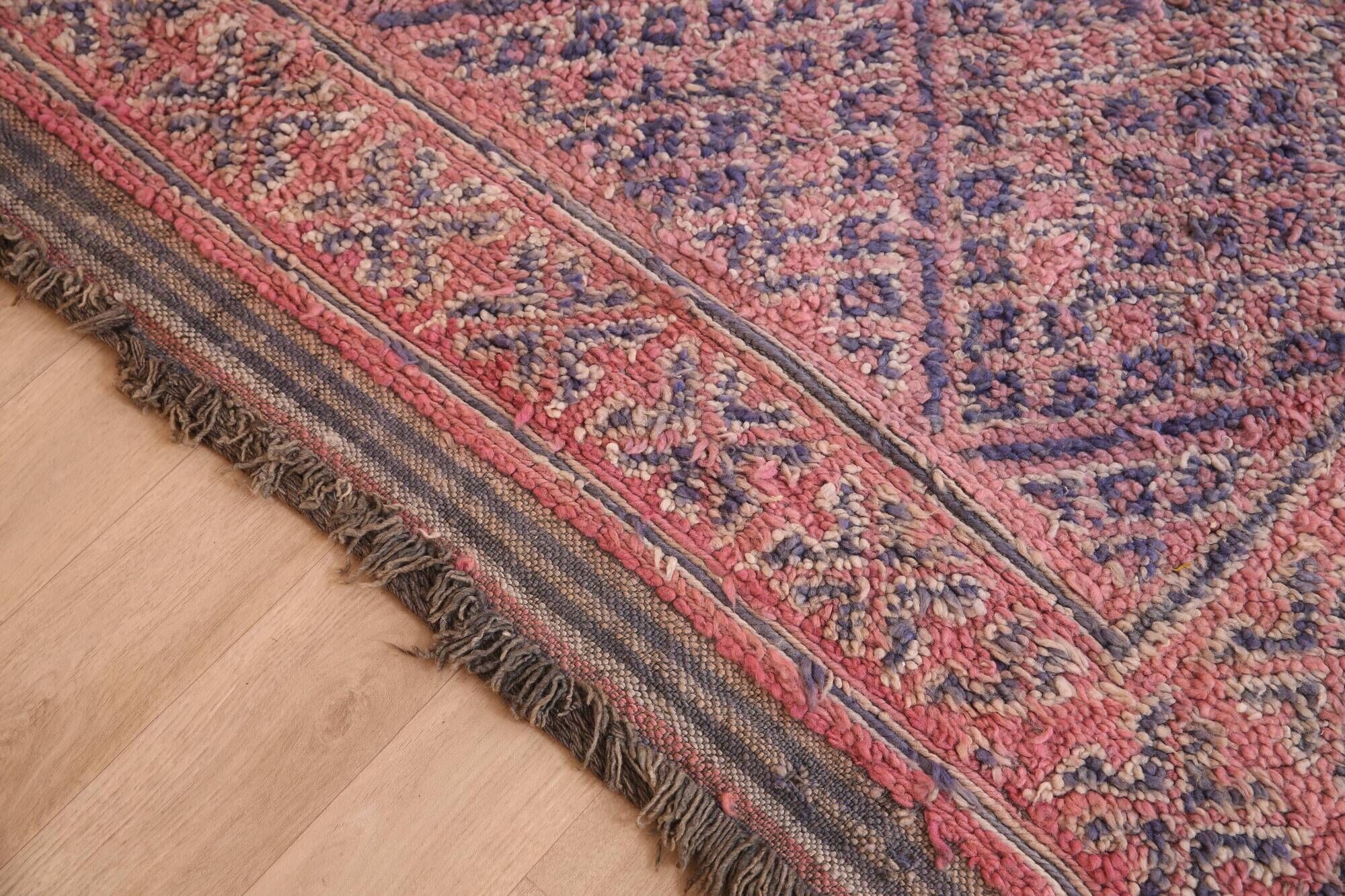 Authentic Vintage Moroccan Rug 203 x 352 cm, Berber Wool Rug, Bohemian Rug