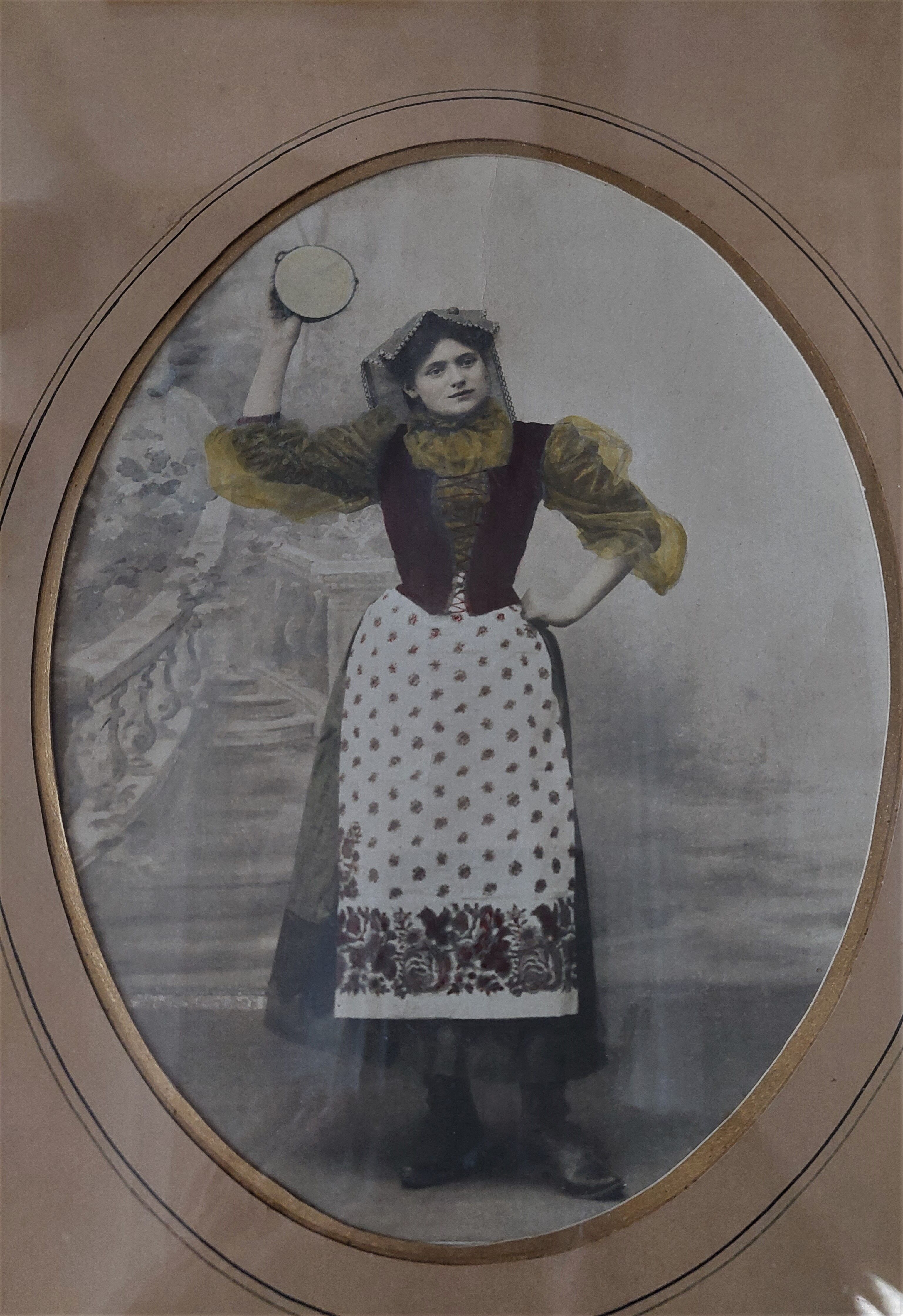 Old colorized photo Neapolitan early twentieth century