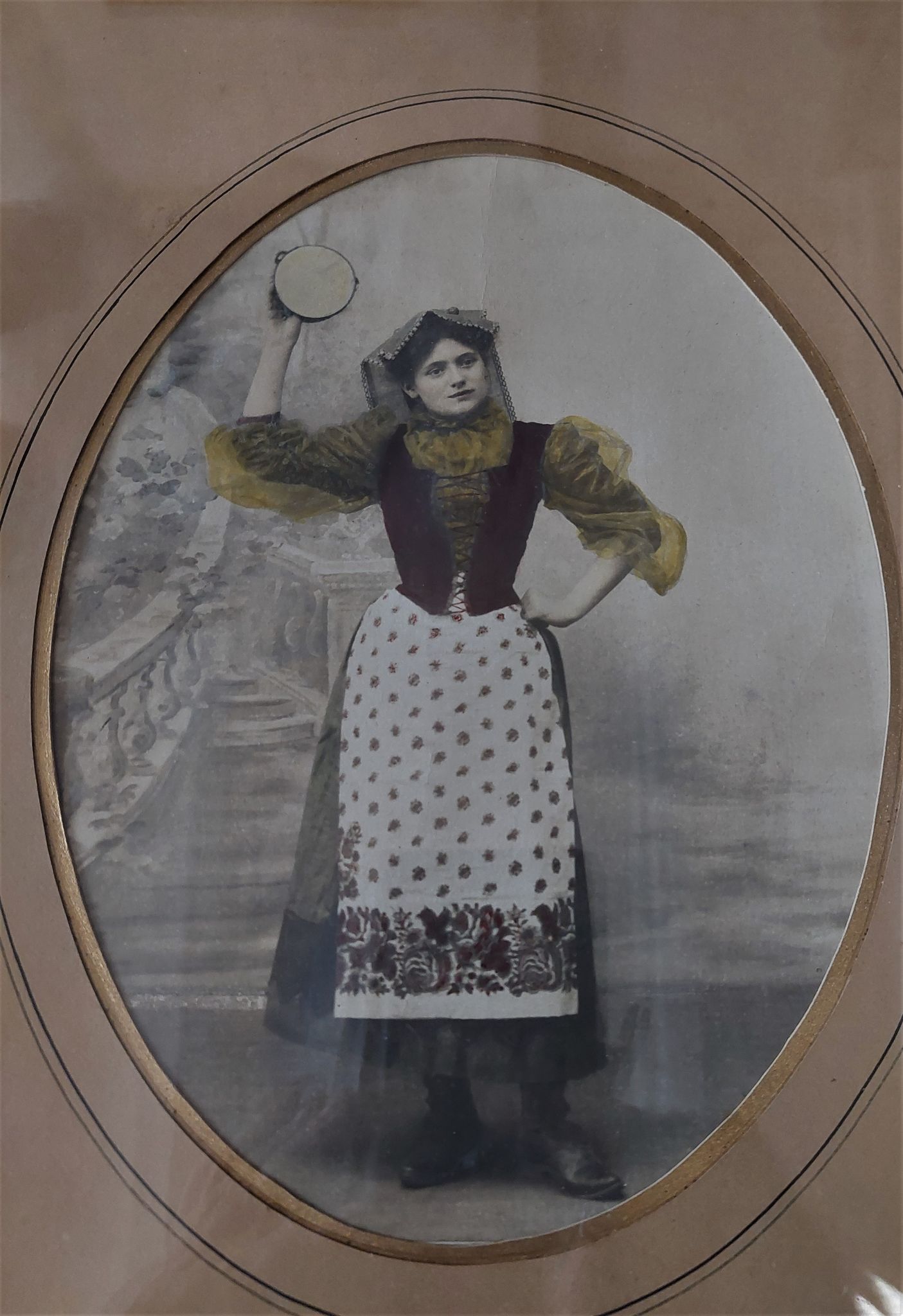Old colorized photo Neapolitan early twentieth century