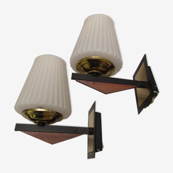 Pair of Targetti Sankey wall lights, white opaline, gilded brass and wood, 1950