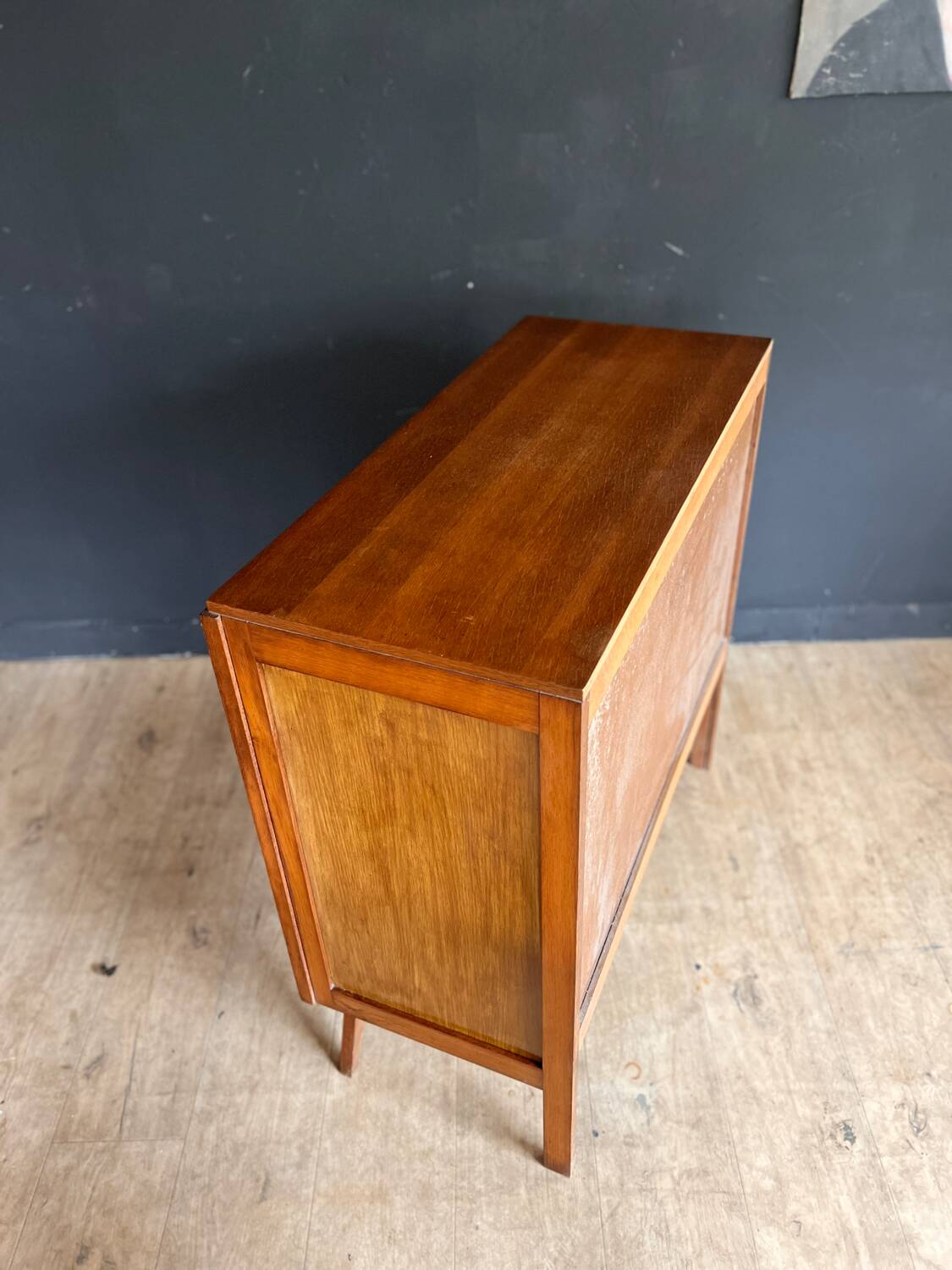 Commode vintage