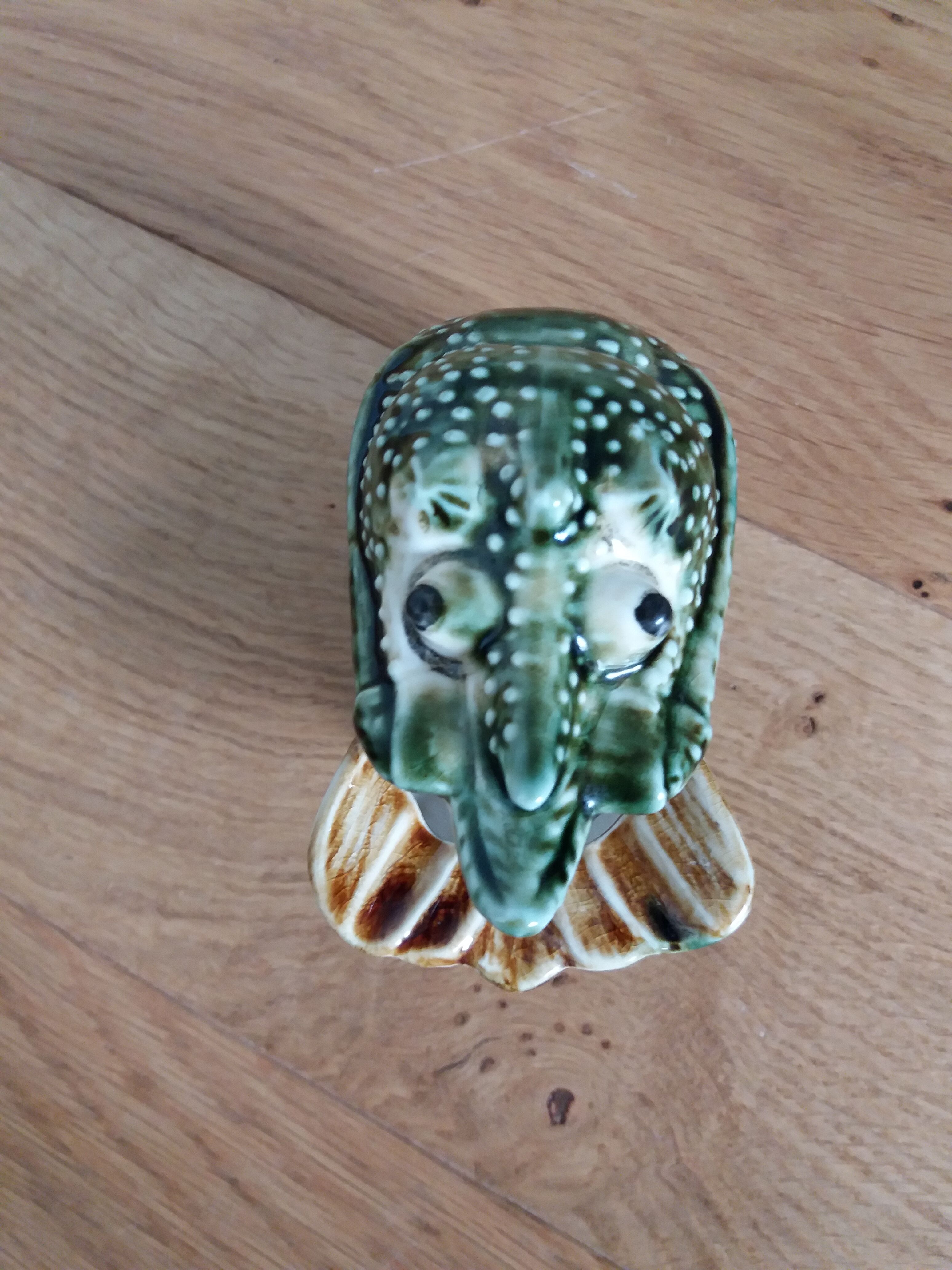 Zoomorphic ceramic shrimp or crayfish ashtray