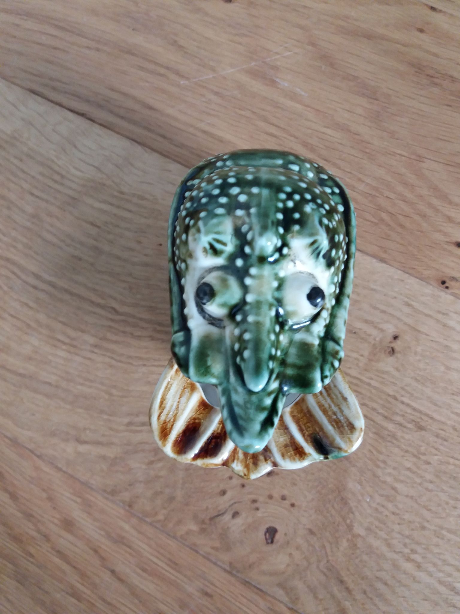 Zoomorphic ceramic shrimp or crayfish ashtray
