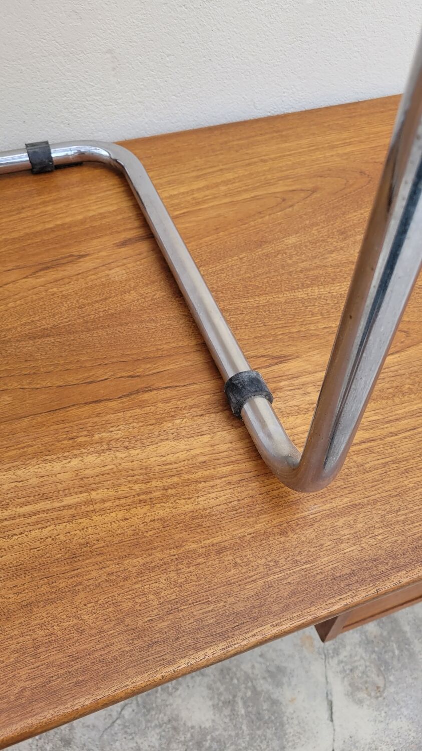 Marcel Breuer chair model B32 in canning