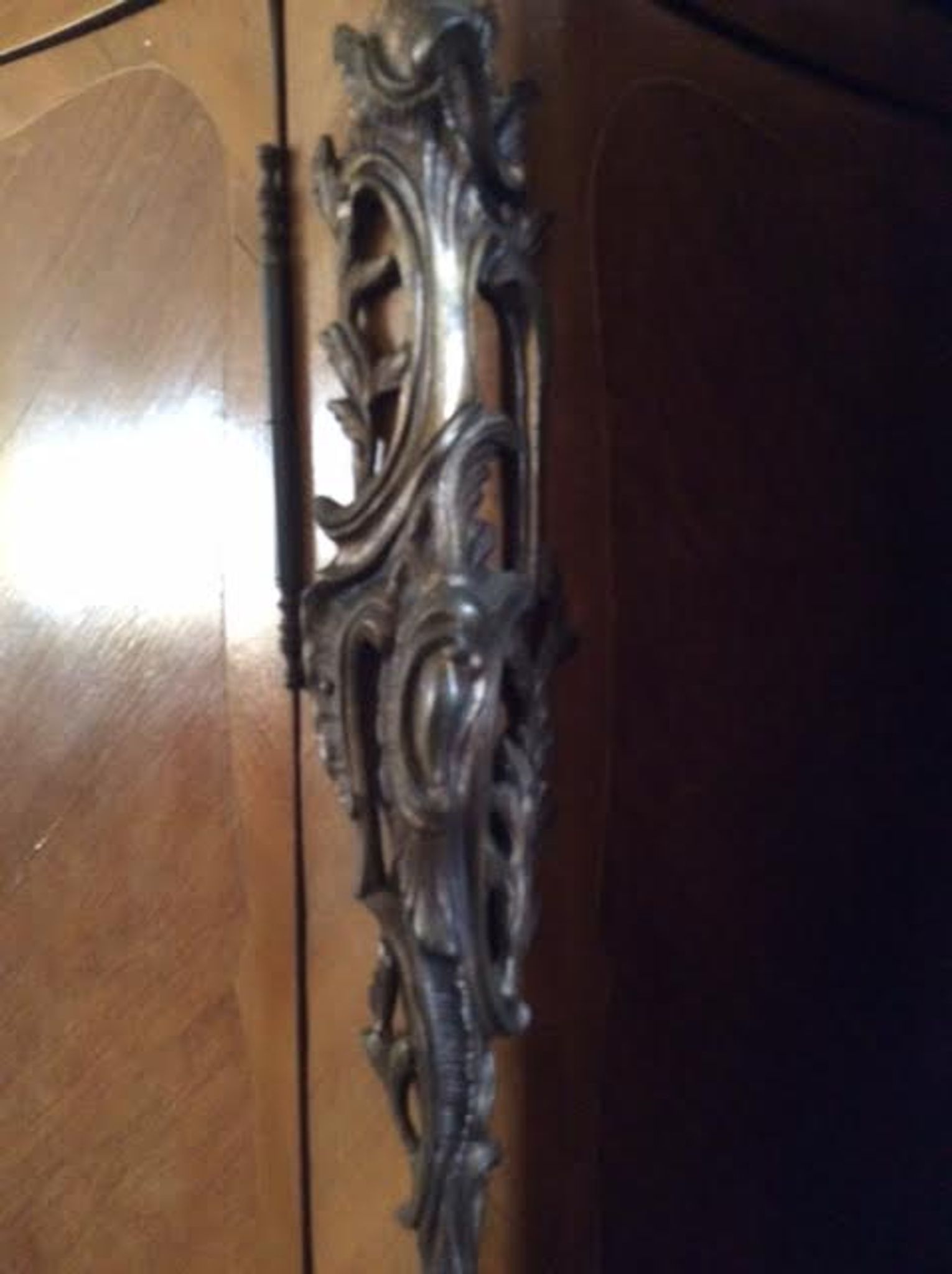 Armoire 2 portes avec placage extérieur et intérieur