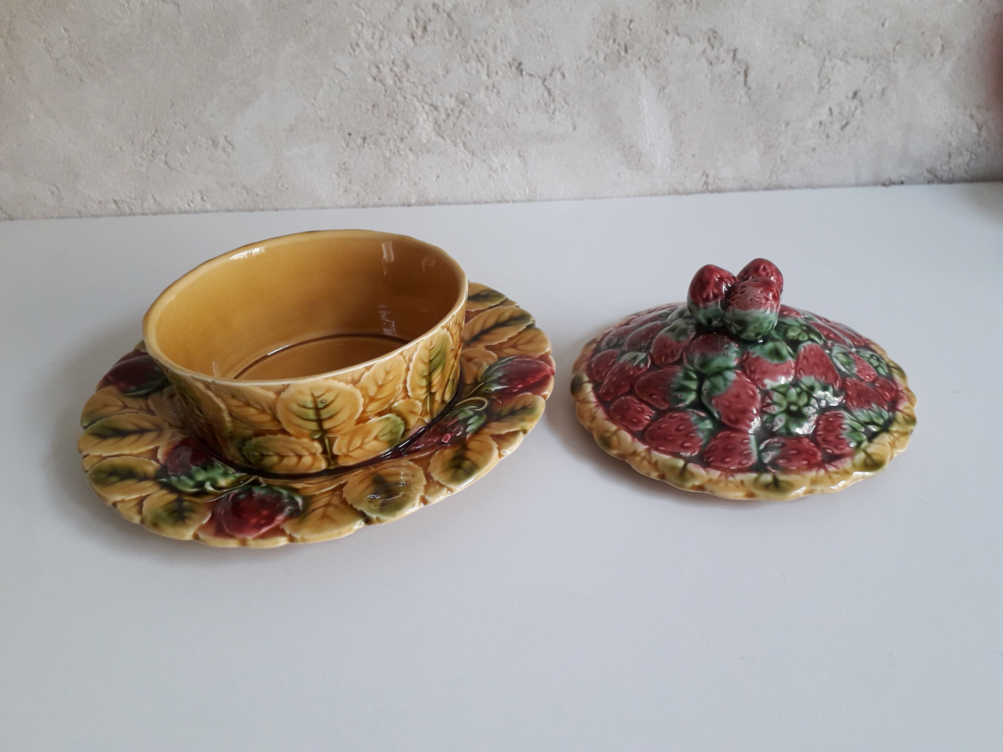 Jam maker, compotier, pot, candy slurry Sarreguemines strawberries