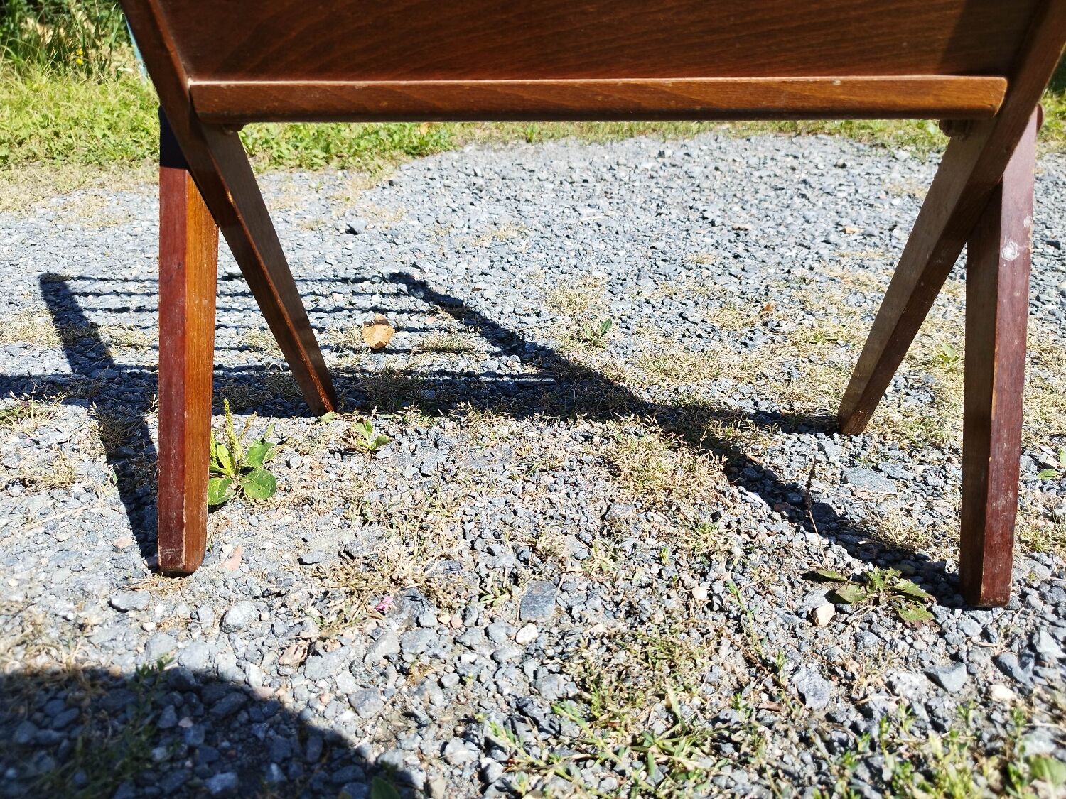 Scandinavian style folding magazine rack by Cees Brackman for Pastoe 60/70