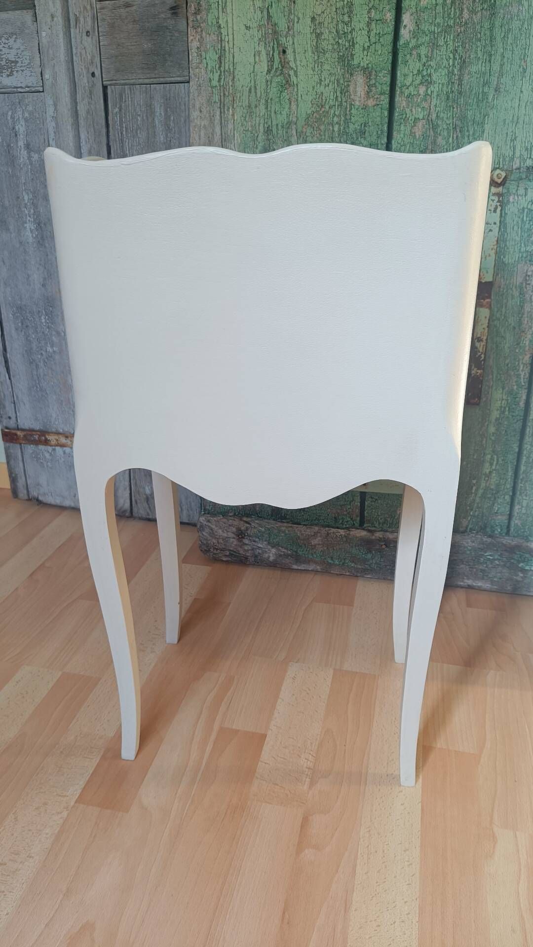 Vintage wooden bedside table with 3 drawers.