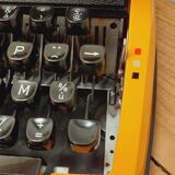 Brother De Luxe Typewriter 800