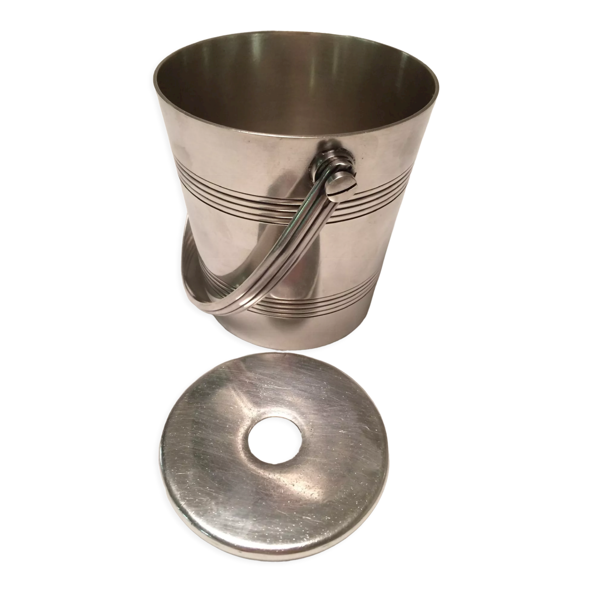 Silver metal ice bucket
