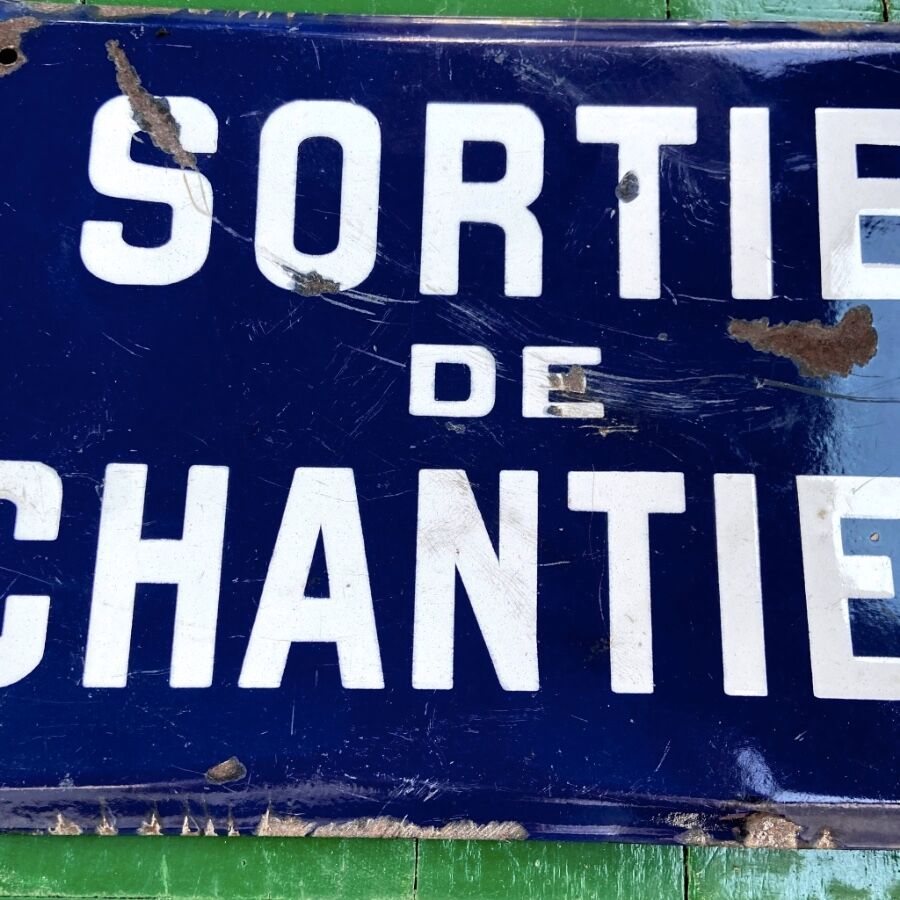 Enamelled plate old site exit