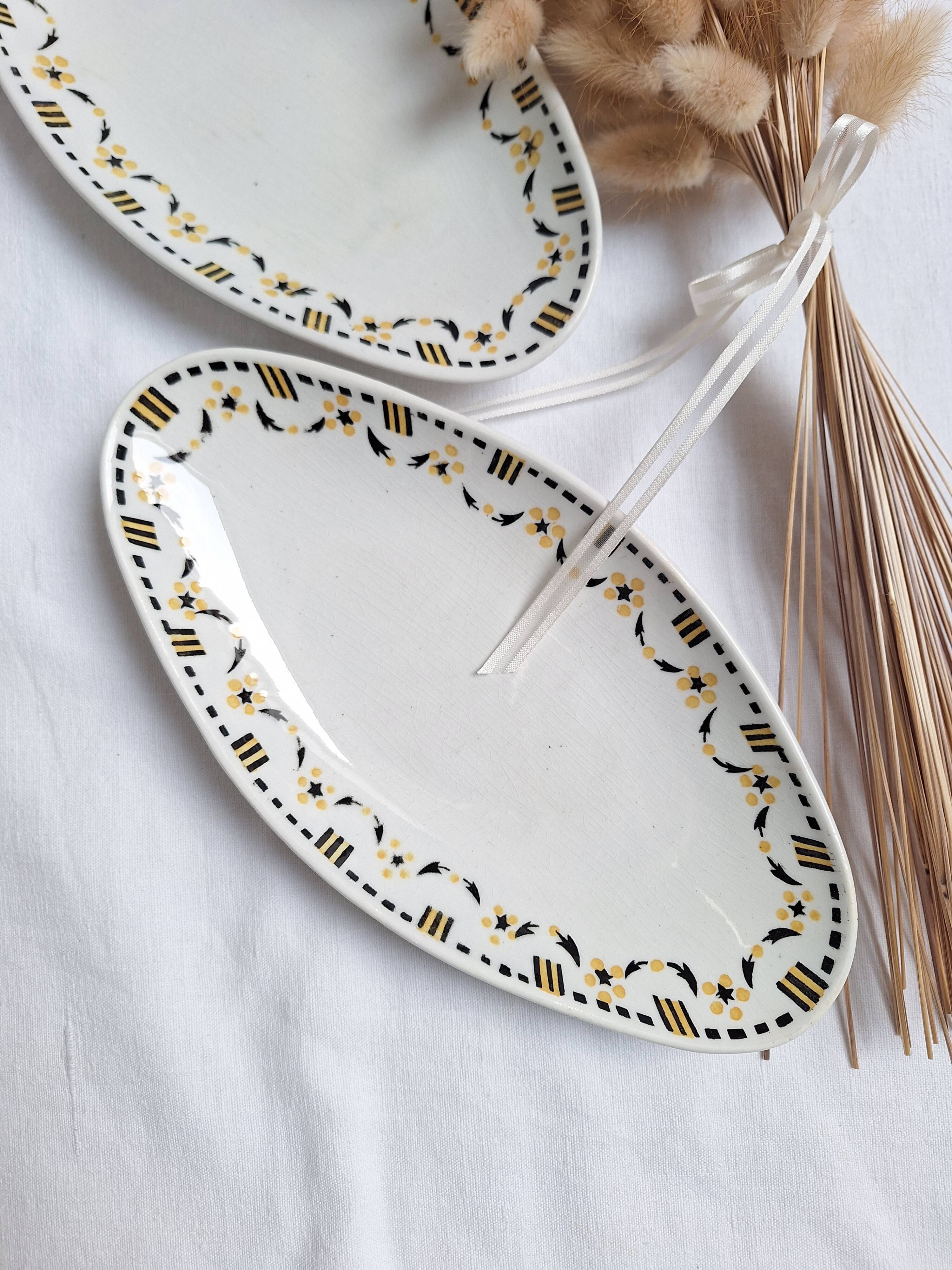 Yellow and black plate Gien 456