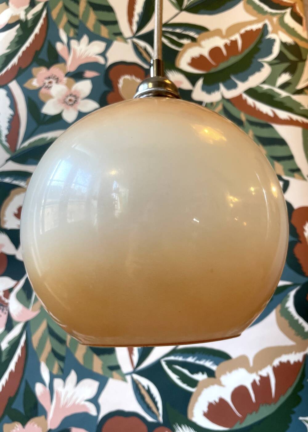 Gradient Glass Suspension Globe