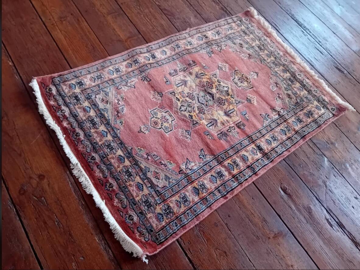 Handmade Pakistani Kafkazi Rug 125x81cm