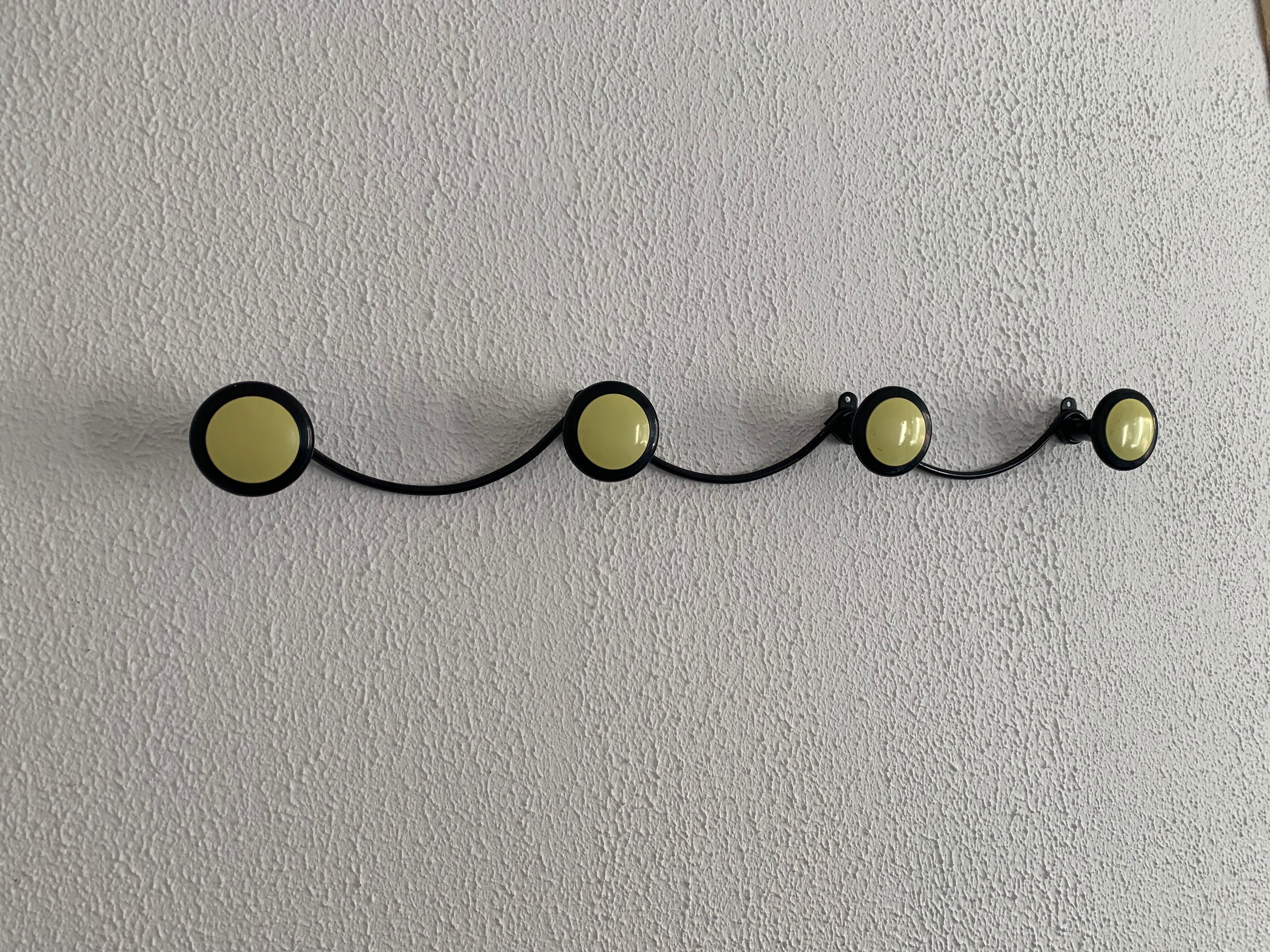 Vintage 1960s coat rack yellow banana mural 4 hooks - 65 x 7 cm