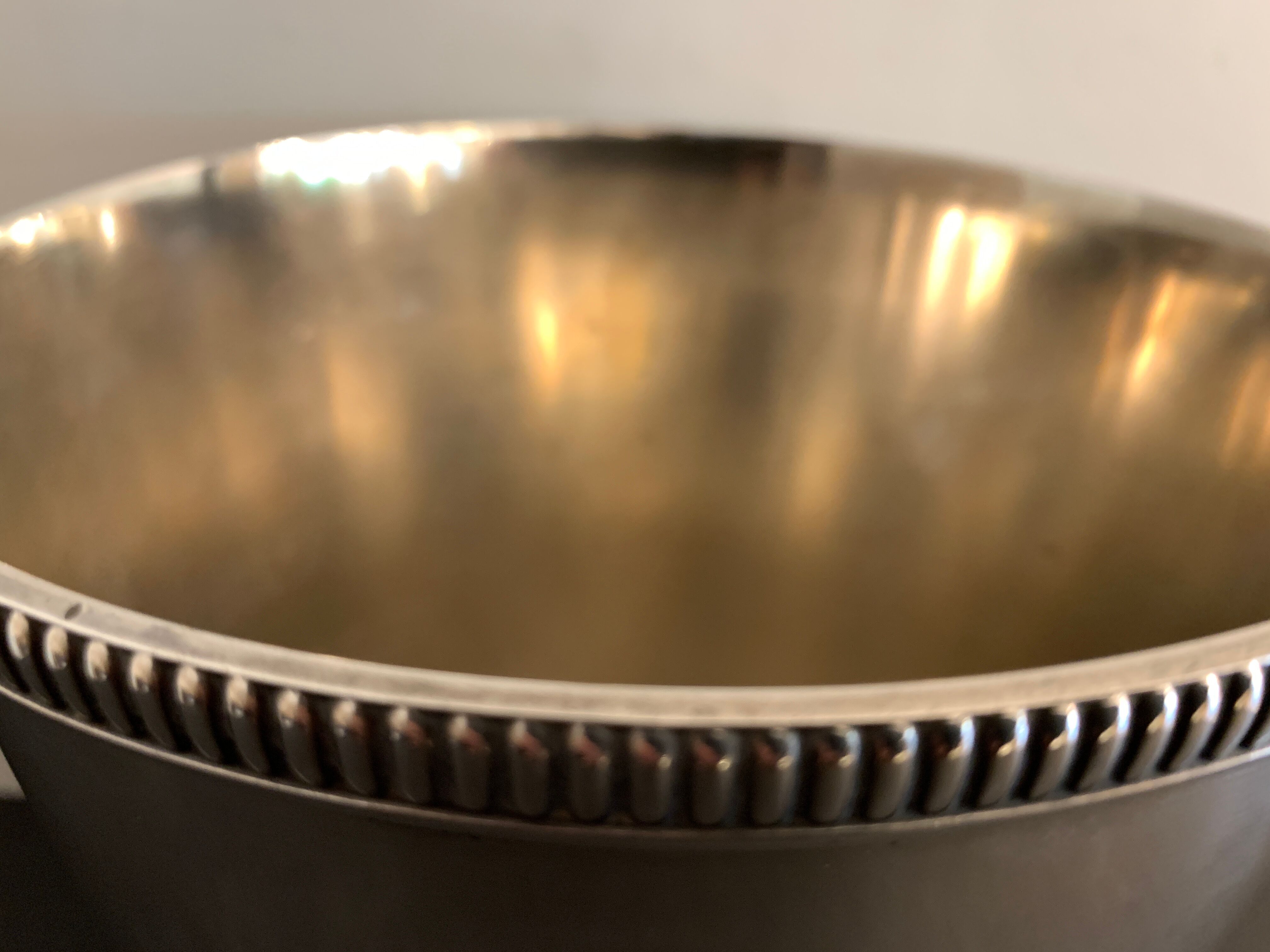 Pearl silver metal champagne bucket, shells or shells