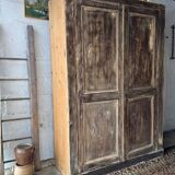 L’armoire ancienne patinée